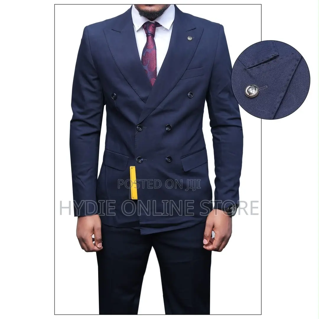 Premium Business-Class Men’s Suit–Elegant,Professional & Sophisticated