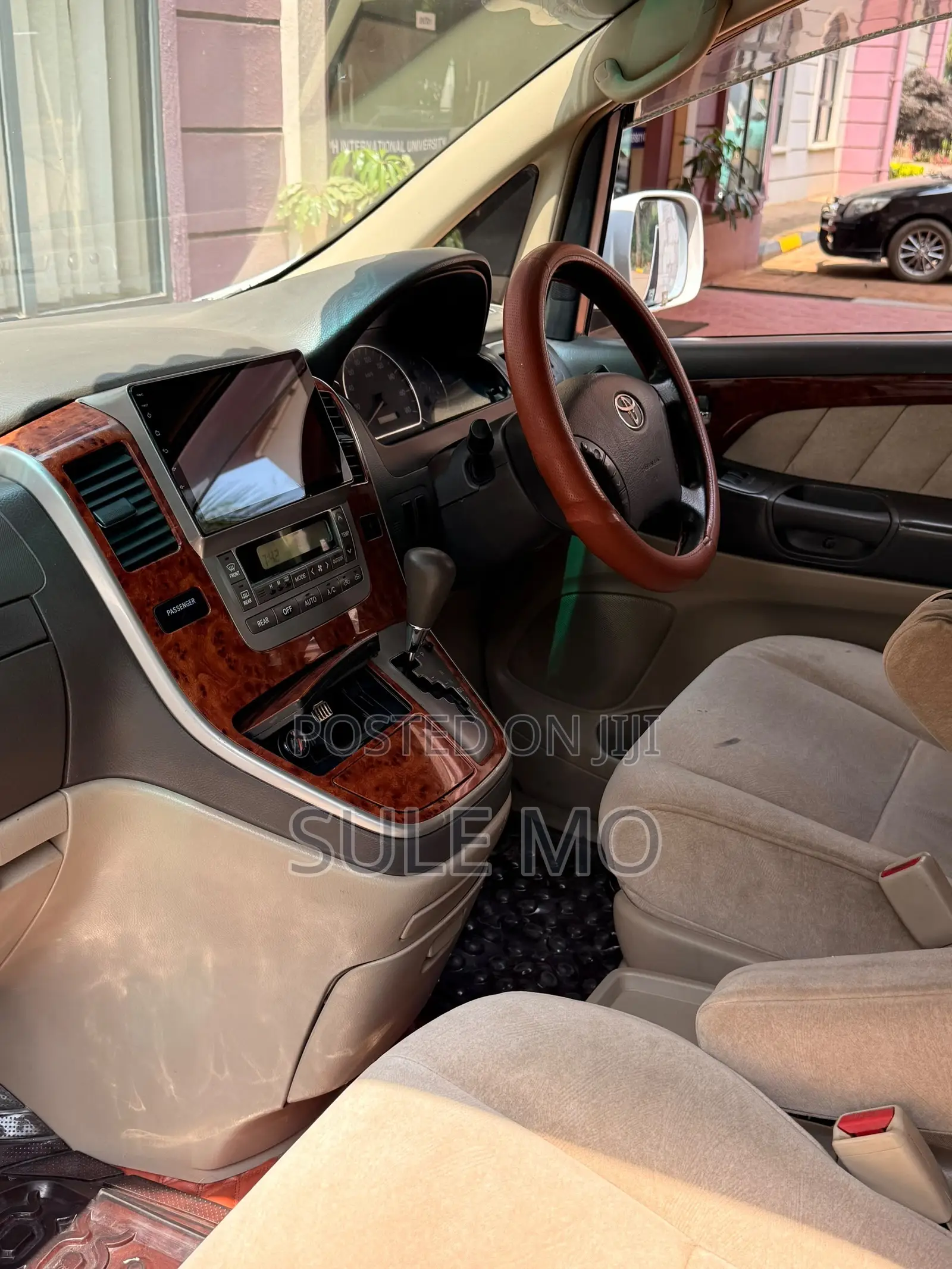 Toyota Alphard 2.4 Petrol AWD 2008 White