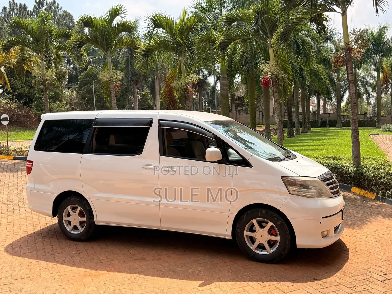 Toyota Alphard 2.4 Petrol AWD 2008 White