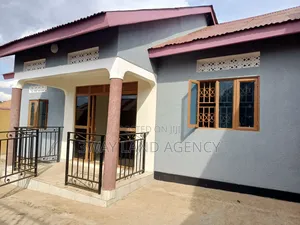 Furnished 4bdrm House in Central Division for sale