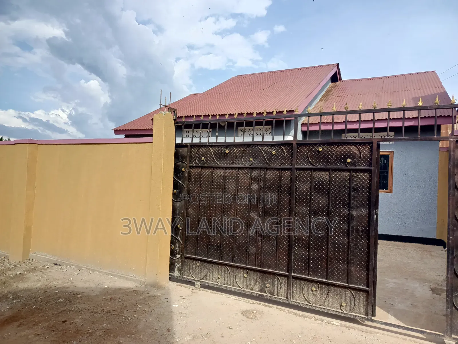 Furnished 4bdrm House in Central Division for sale