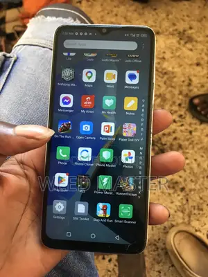Infinix Hot 30i 128 GB Orange