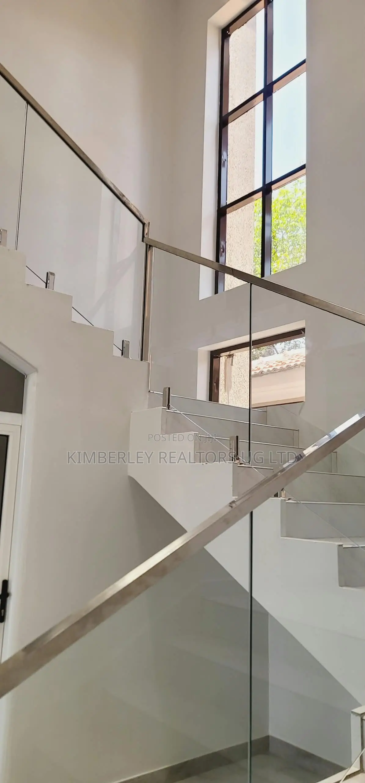 6bdrm House in Division A for sale
