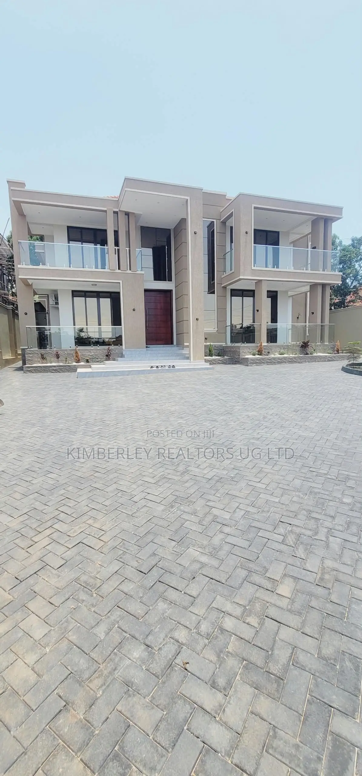 6bdrm House in Division A for sale