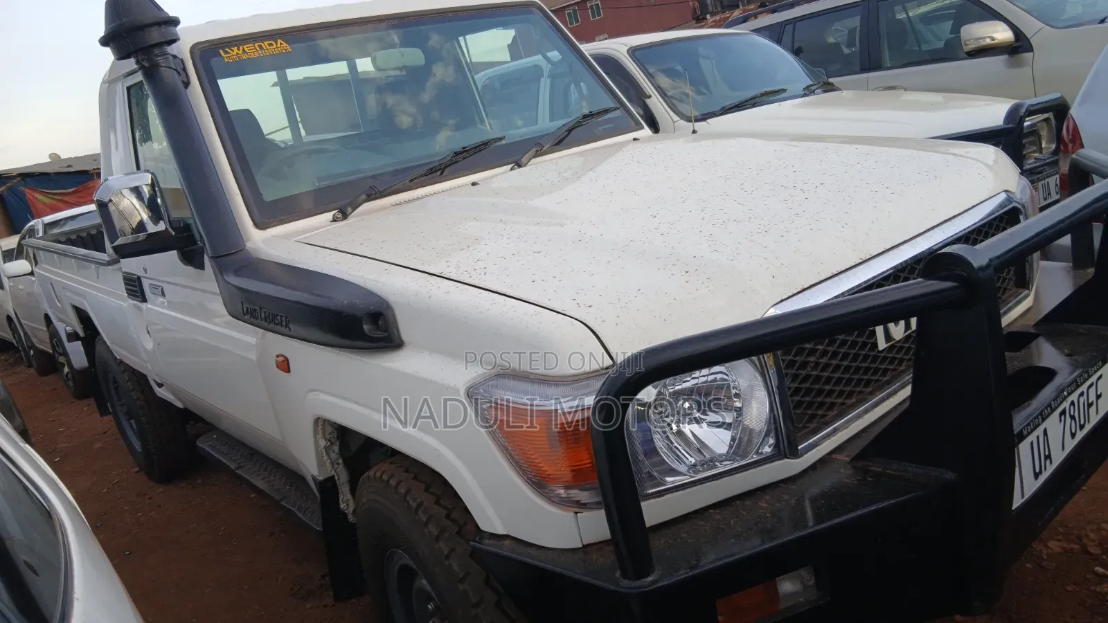 Toyota Land Cruiser 2010 White