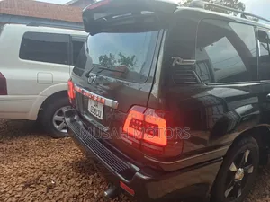Toyota Land Cruiser 4.7 GX-R 2010 Green