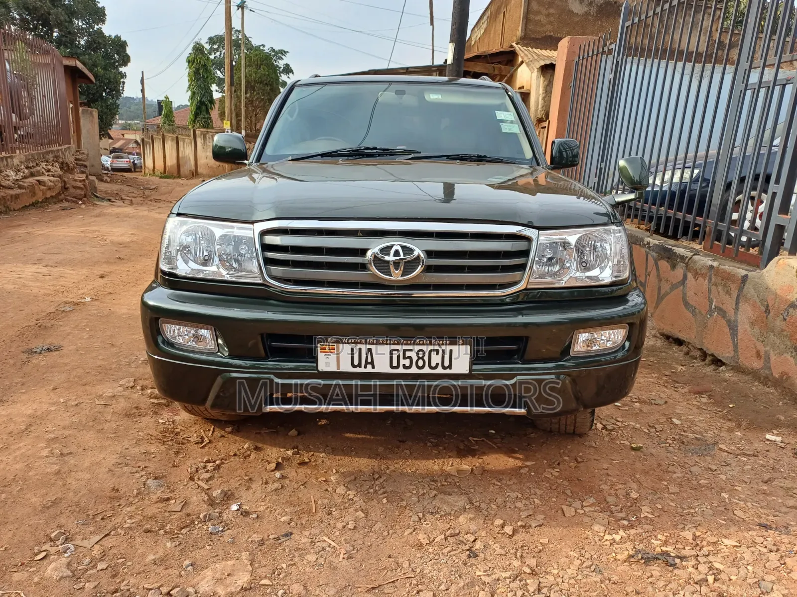 Toyota Land Cruiser 4.7 GX-R 2010 Green