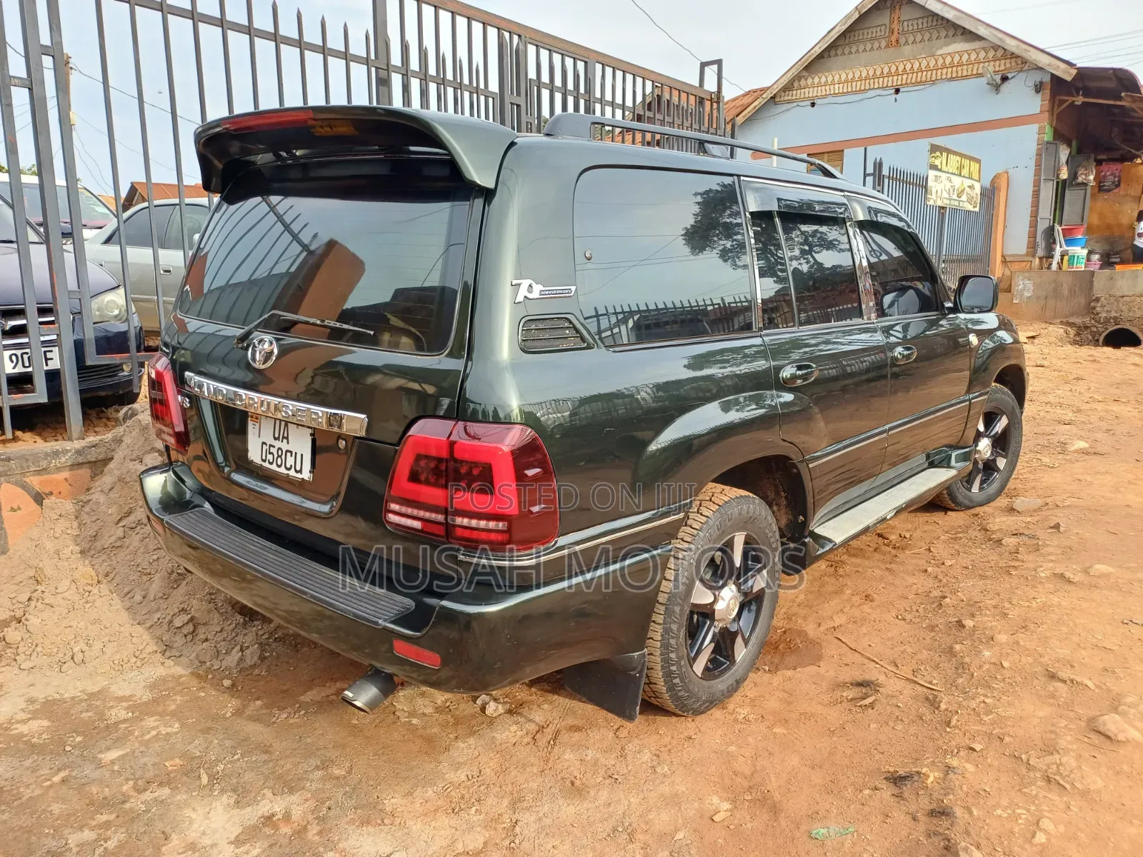 Toyota Land Cruiser 4.7 GX-R 2010 Green