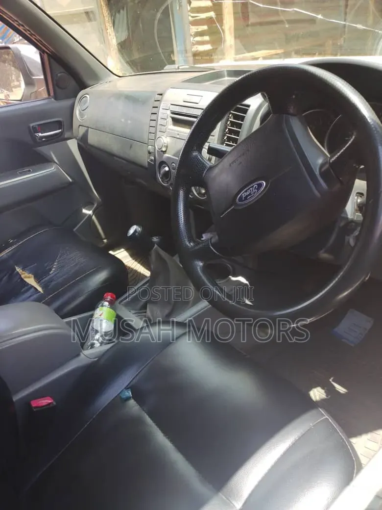 Ford Ranger XLT 2010 White