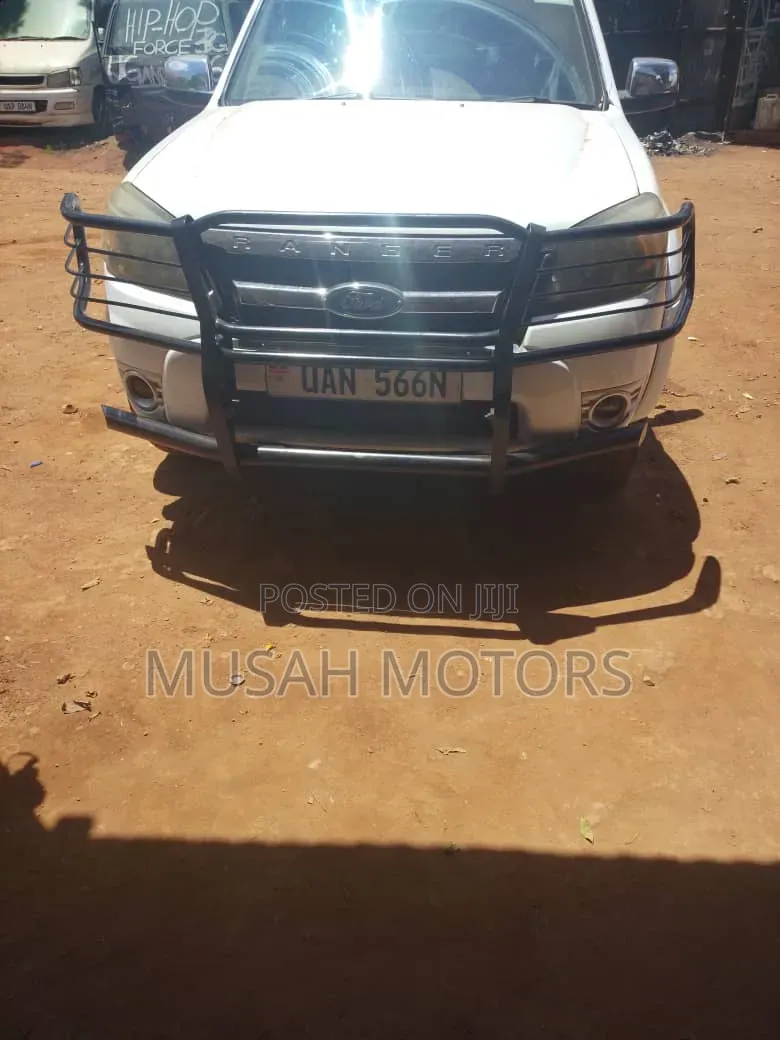 Ford Ranger XLT 2010 White