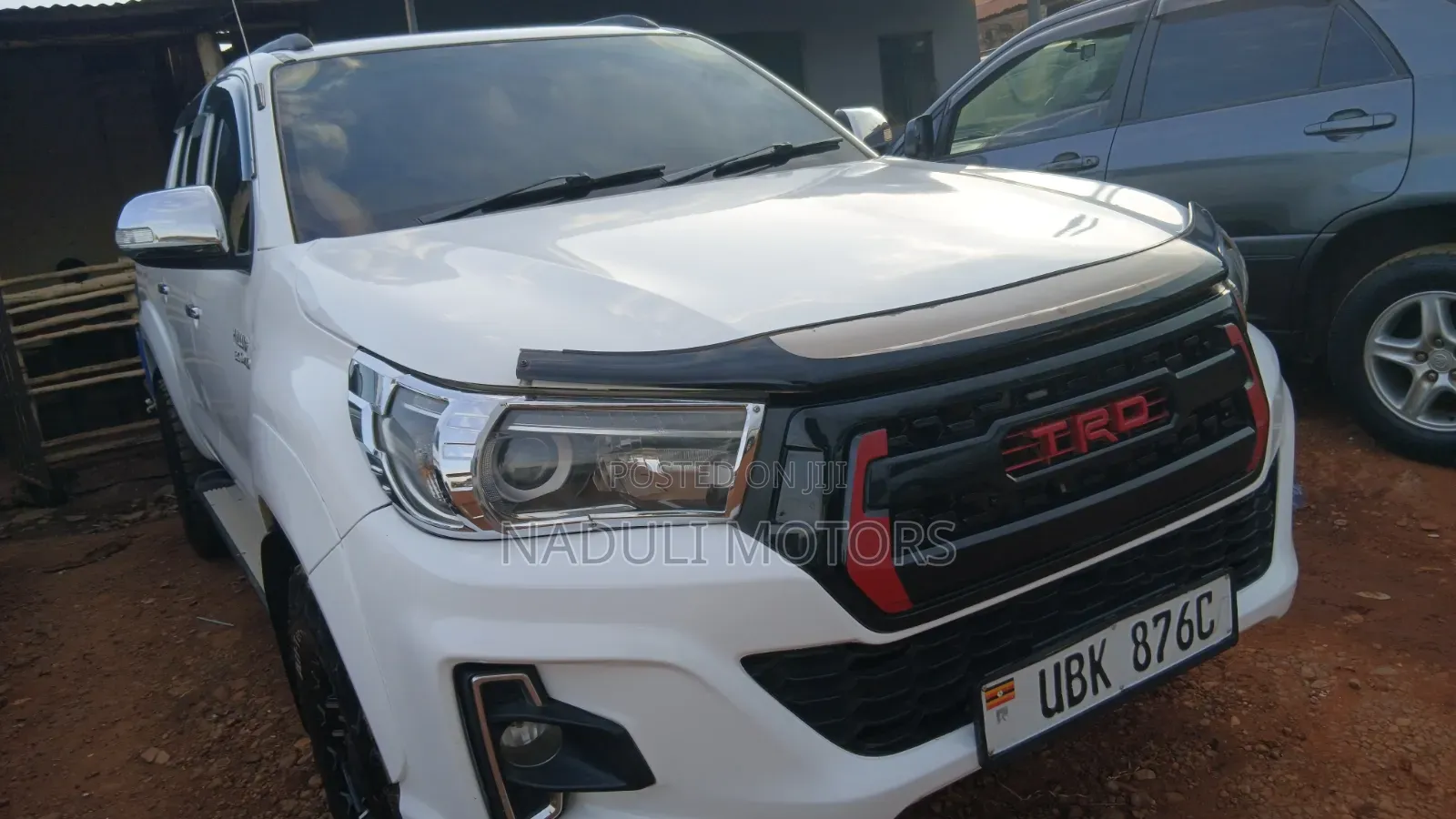 Toyota Hilux 2011 White