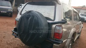 Toyota Hilux Surf 2002