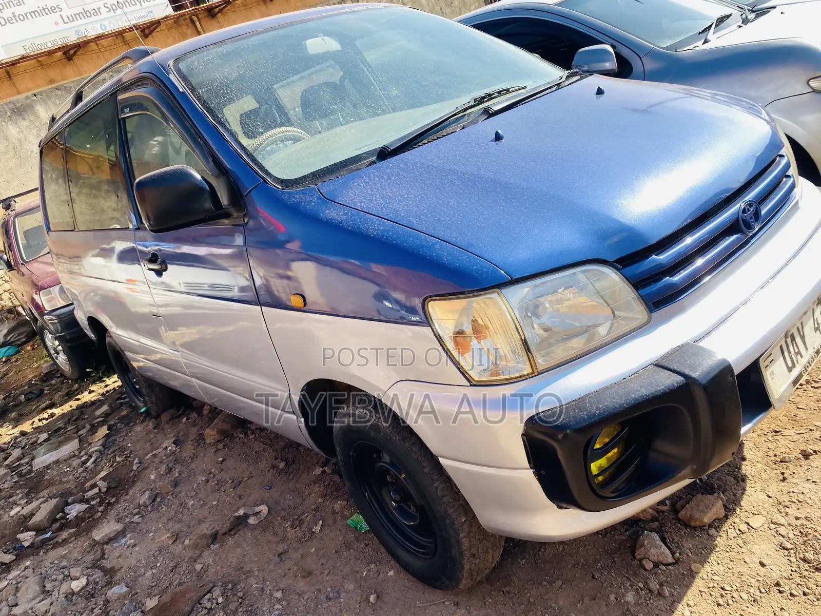 Toyota Noah 2001
