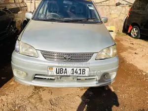 Toyota Corolla Spacio 1.6 (5 Seater) 2000