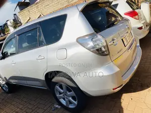 Toyota Vanguard 2009
