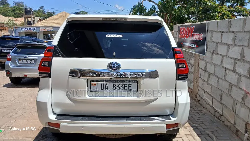 Toyota Land Cruiser Prado 2018 White
