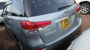Toyota Wish 2010