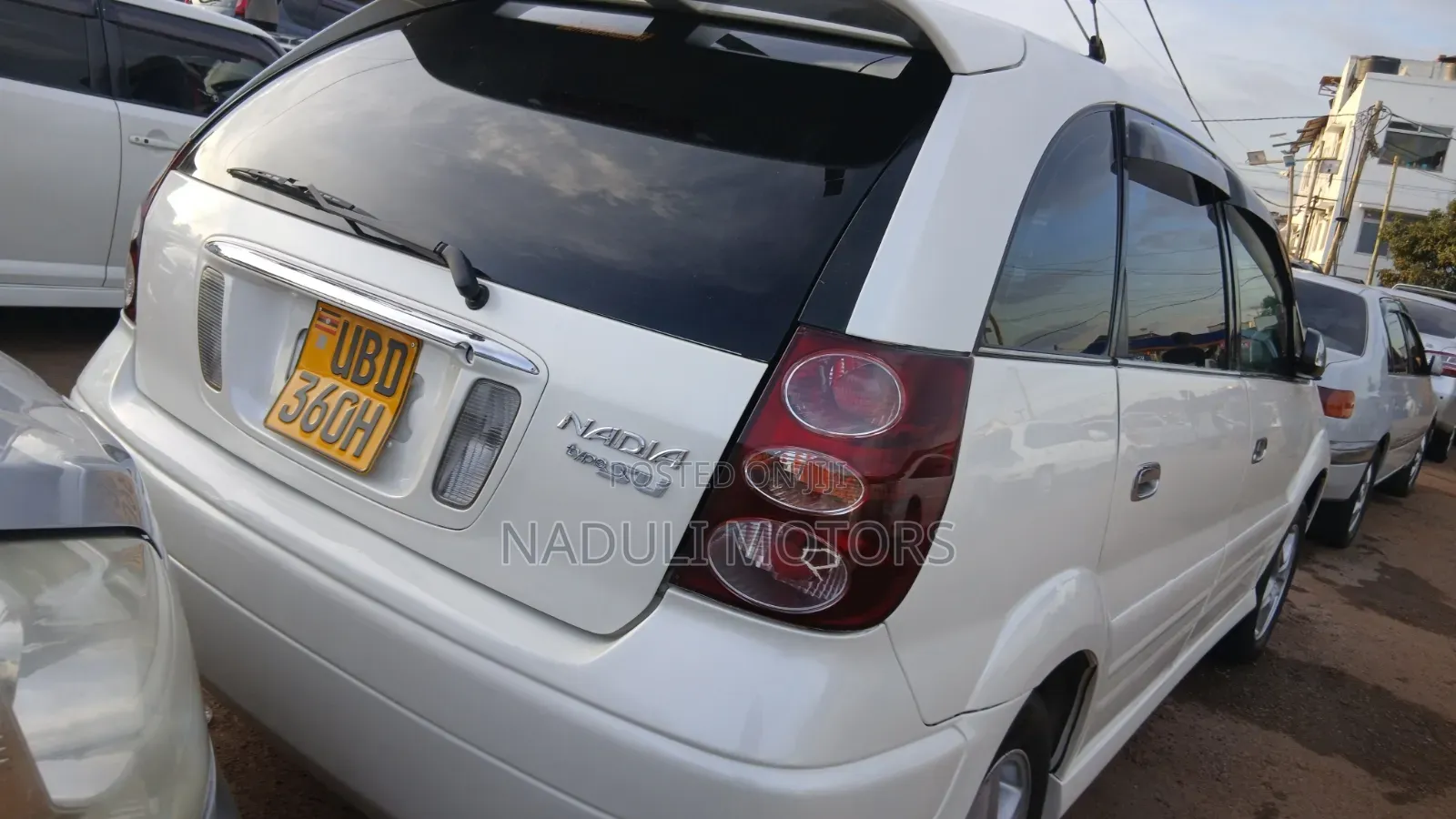 Toyota Nadia 2003 White