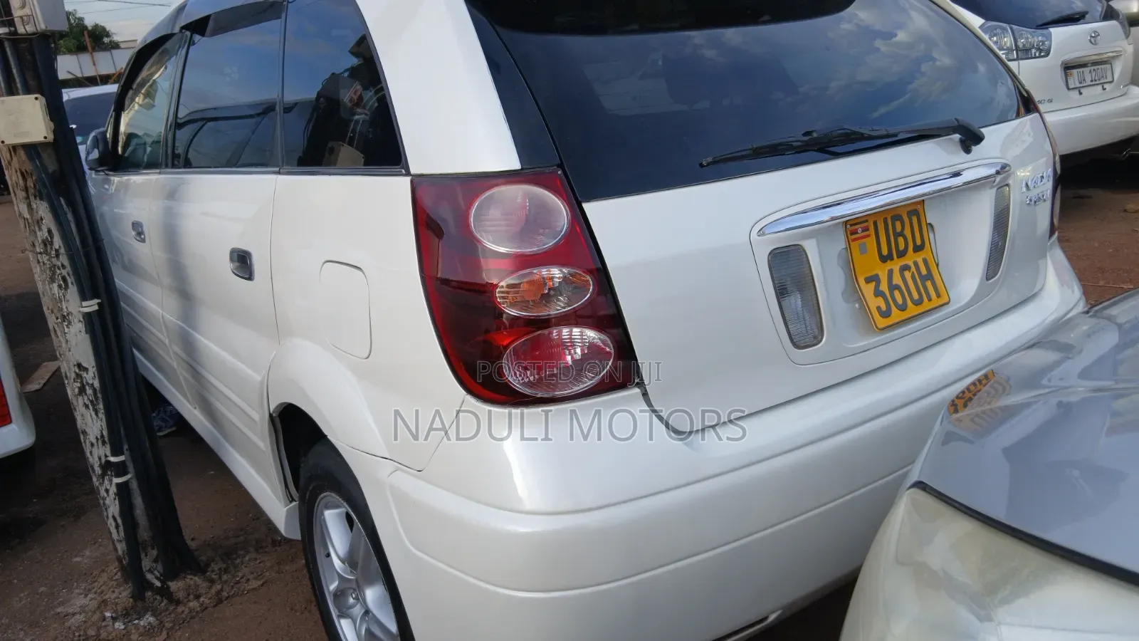 Toyota Nadia 2003 White