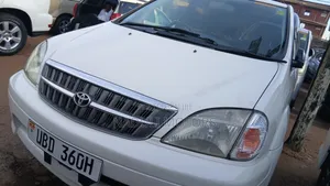 Toyota Nadia 2003 White
