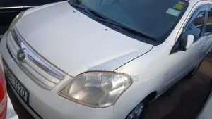 Toyota Raum 1.5 FWD 2011 White