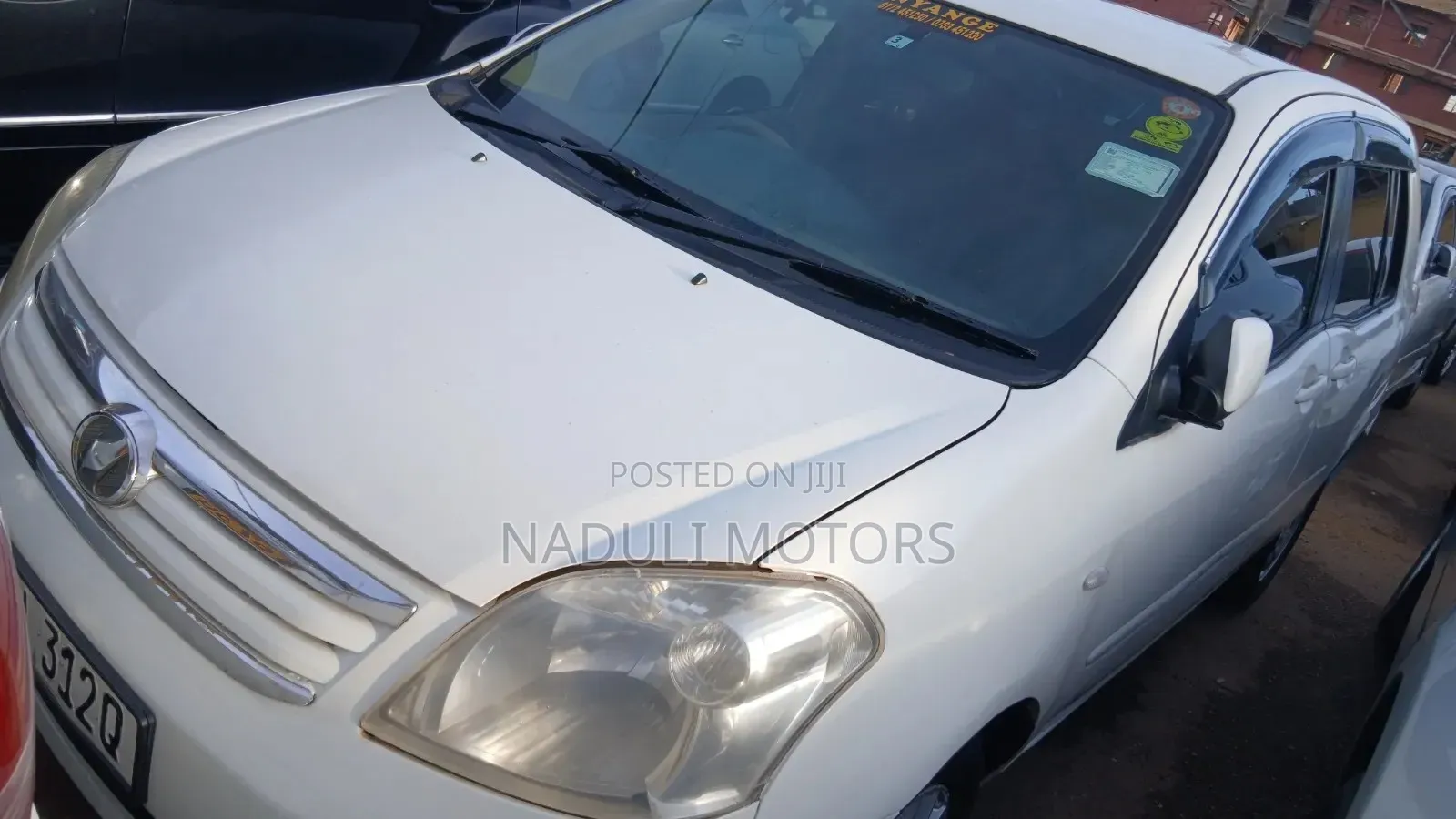 Toyota Raum 1.5 FWD 2011 White