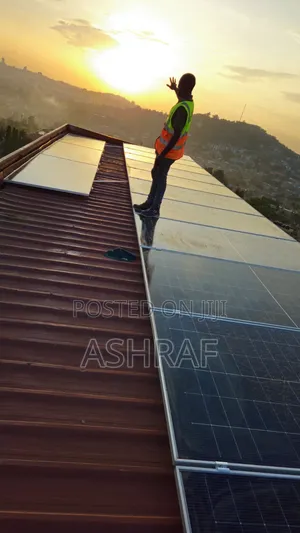 Hybrid Solar System