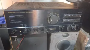 Onkyo Integra Amplifire