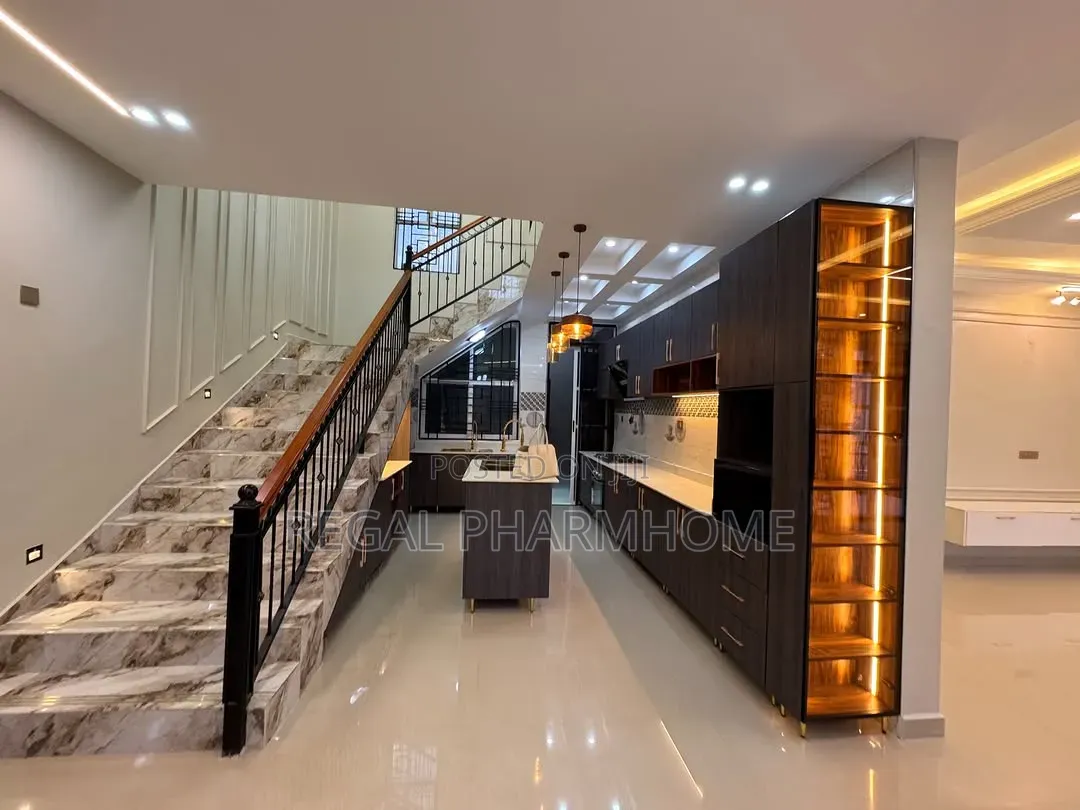4bdrm Duplex in Munyonyo, Central Division for rent