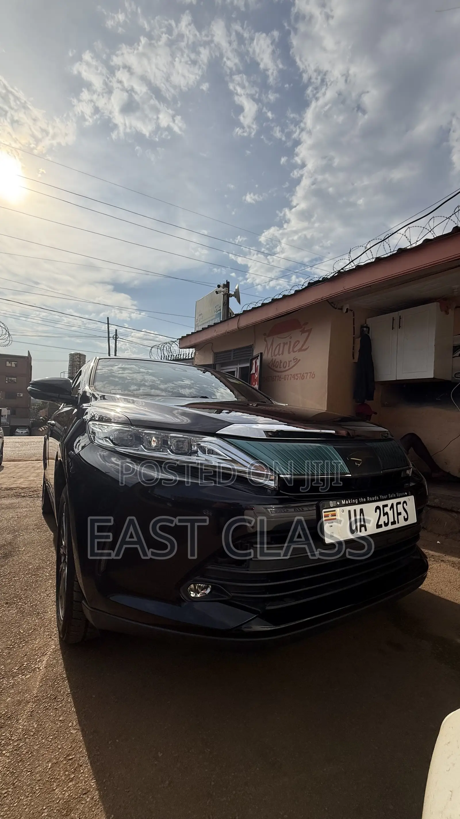 Toyota Harrier 2.0 2017 Blue