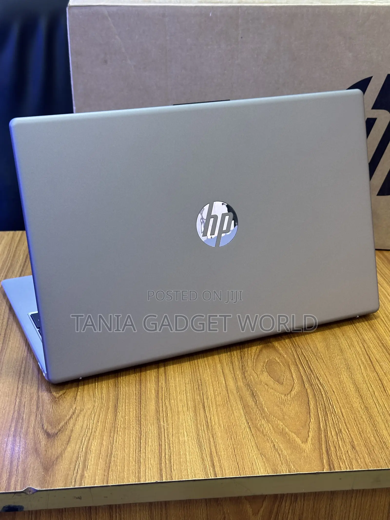 New Laptop HP 250R G10 8GB Intel Core 3 SSD 512GB
