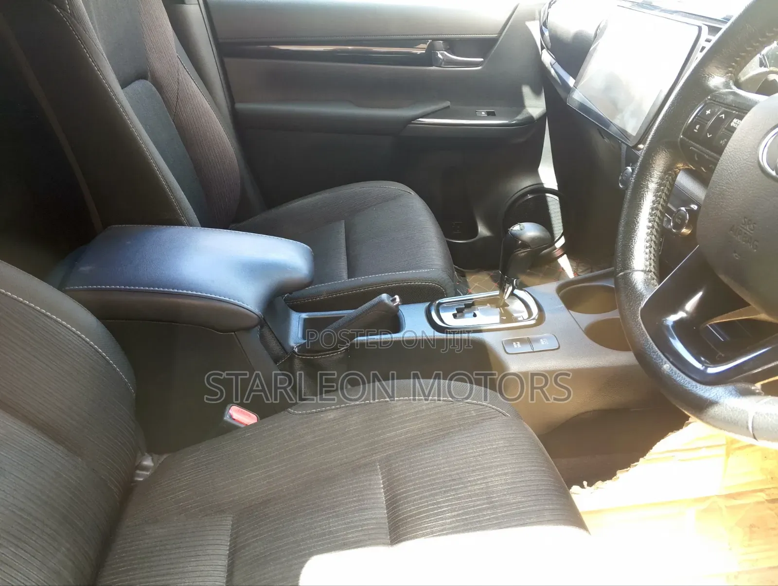 Toyota Hilux 2019 Red