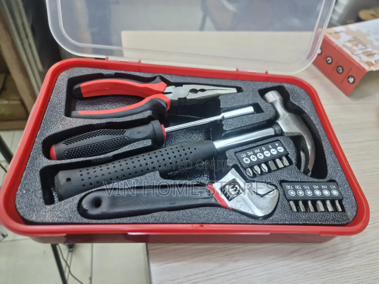 16 PC Household Hand Tool Set