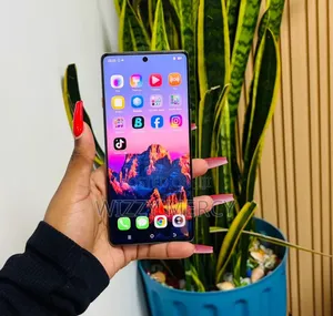 New Tecno Camon 40 Pro 4G 256 GB Blue