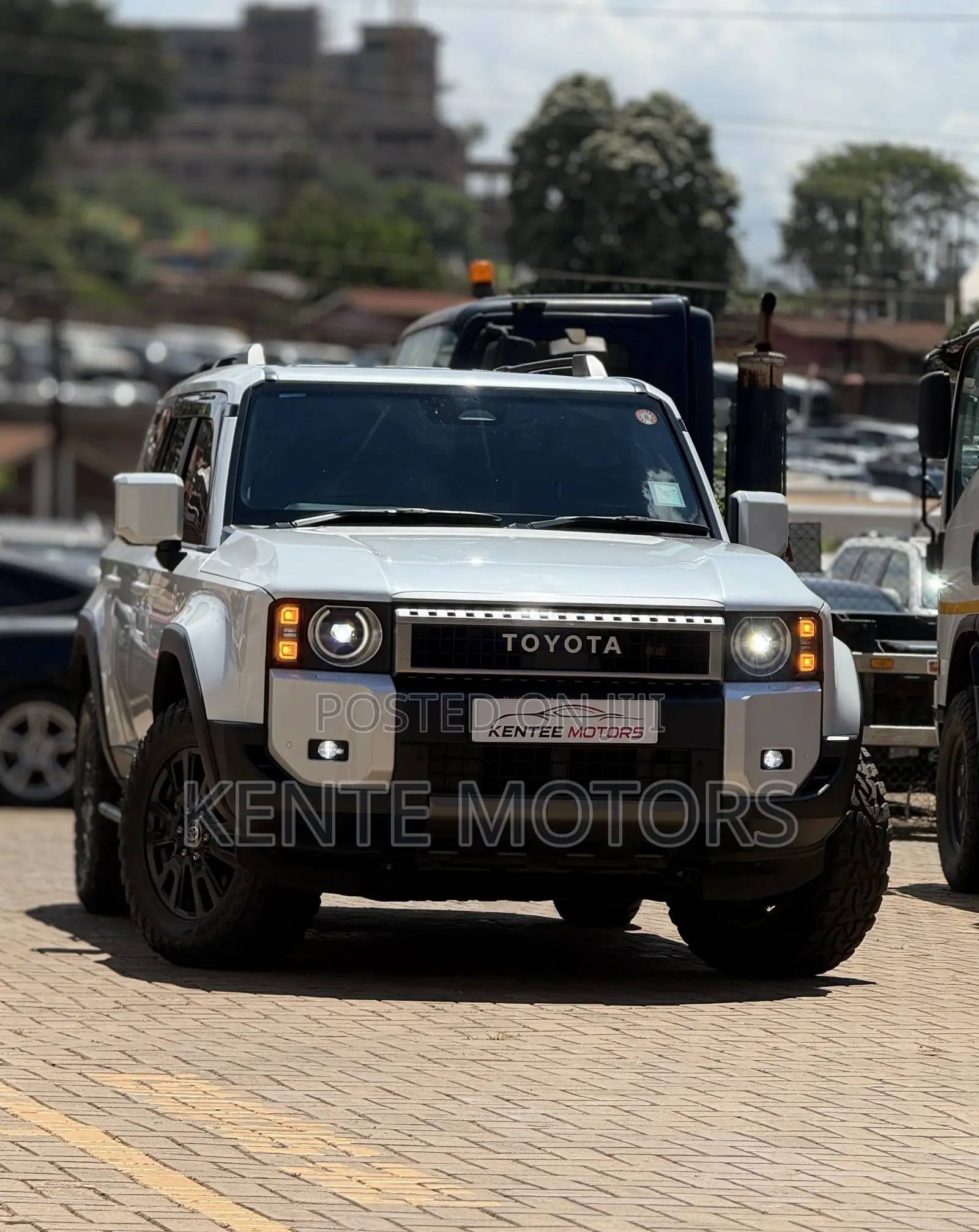 Toyota Land Cruiser Prado 2.4 Hybrid 2025 White