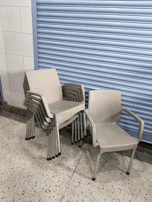 Branded Ly Plastic Chairs Plastic Chairs