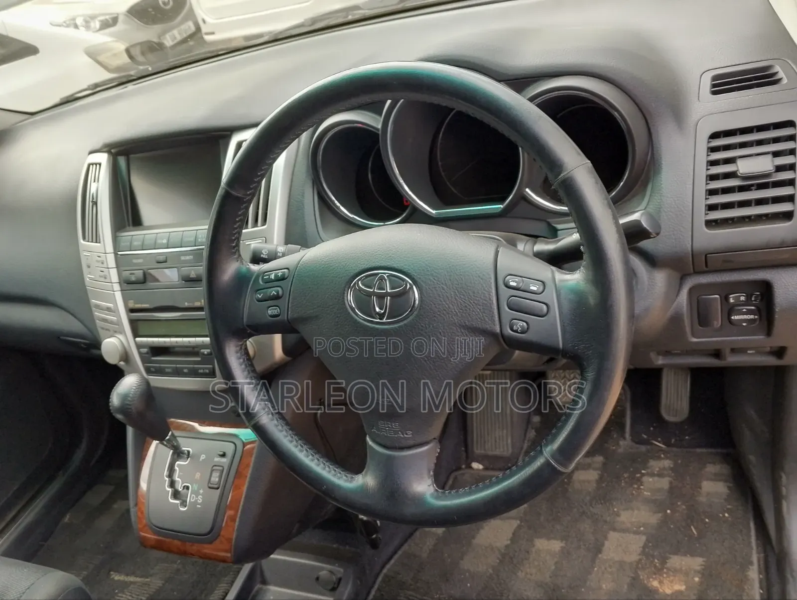 Toyota Harrier 2.4 2012 Matt Black