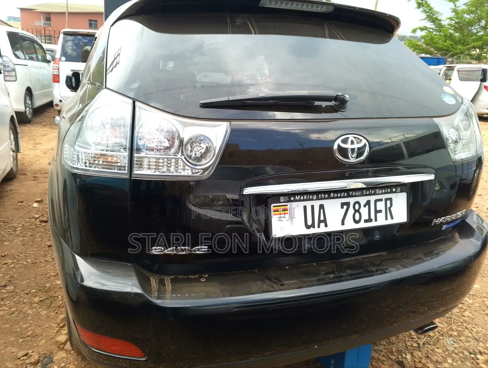 Toyota Harrier 2.4 2012 Matt Black