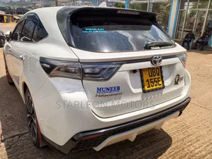 Toyota Harrier 2.0 2015 White
