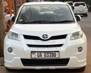 Toyota IST 2010 White