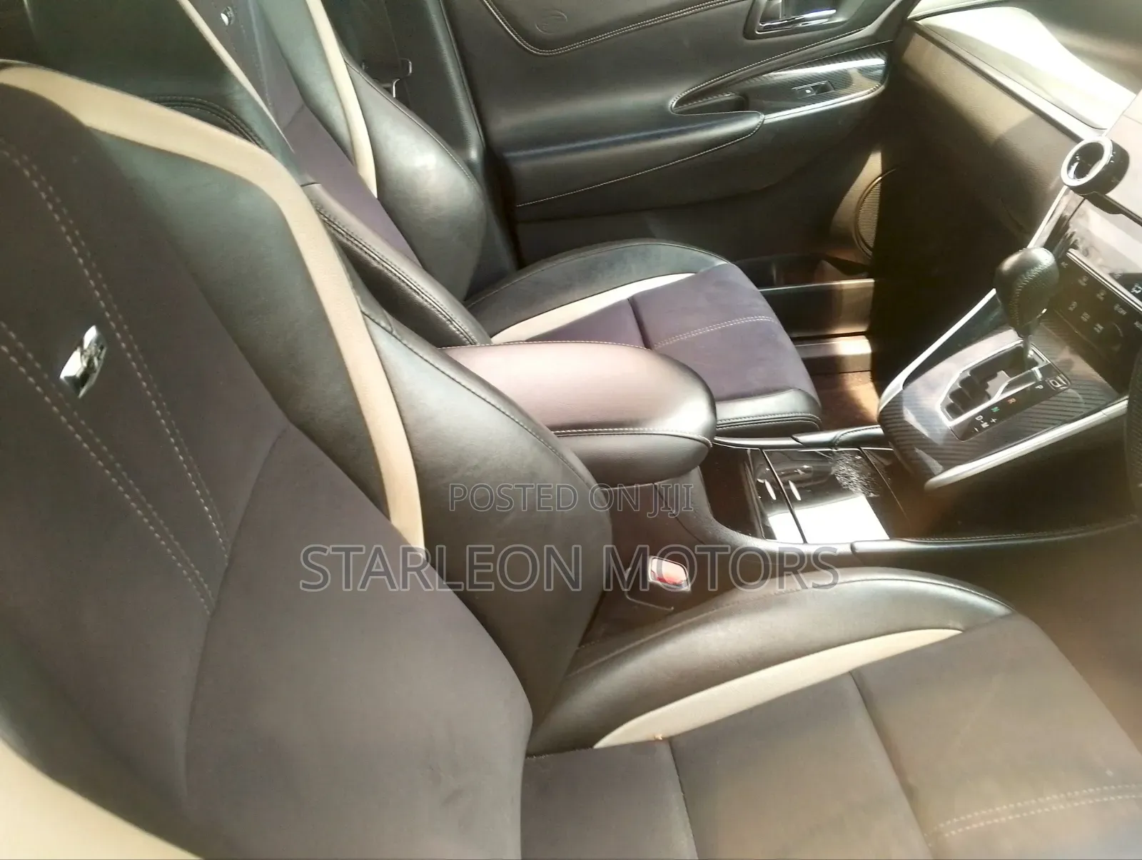Toyota Harrier 2.0 2015 White