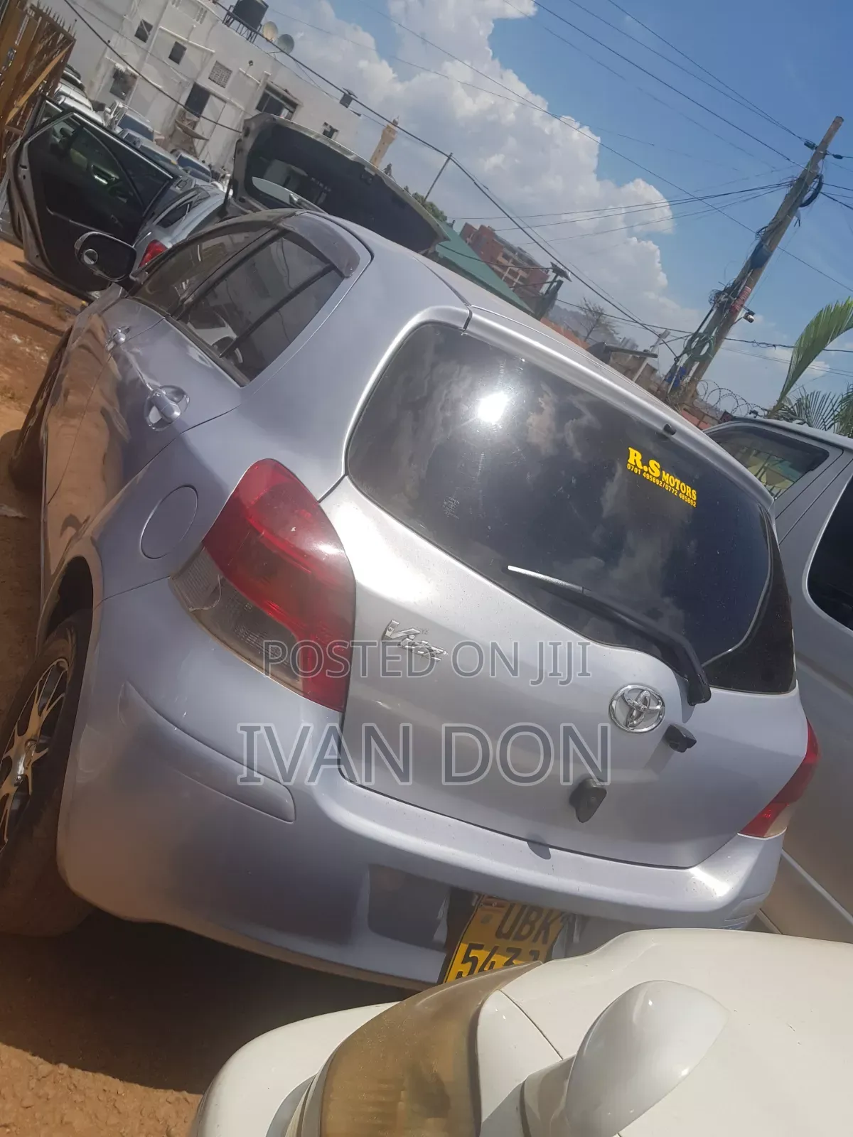 Toyota Vitz 1.0 FWD 3dr 2008 Gray