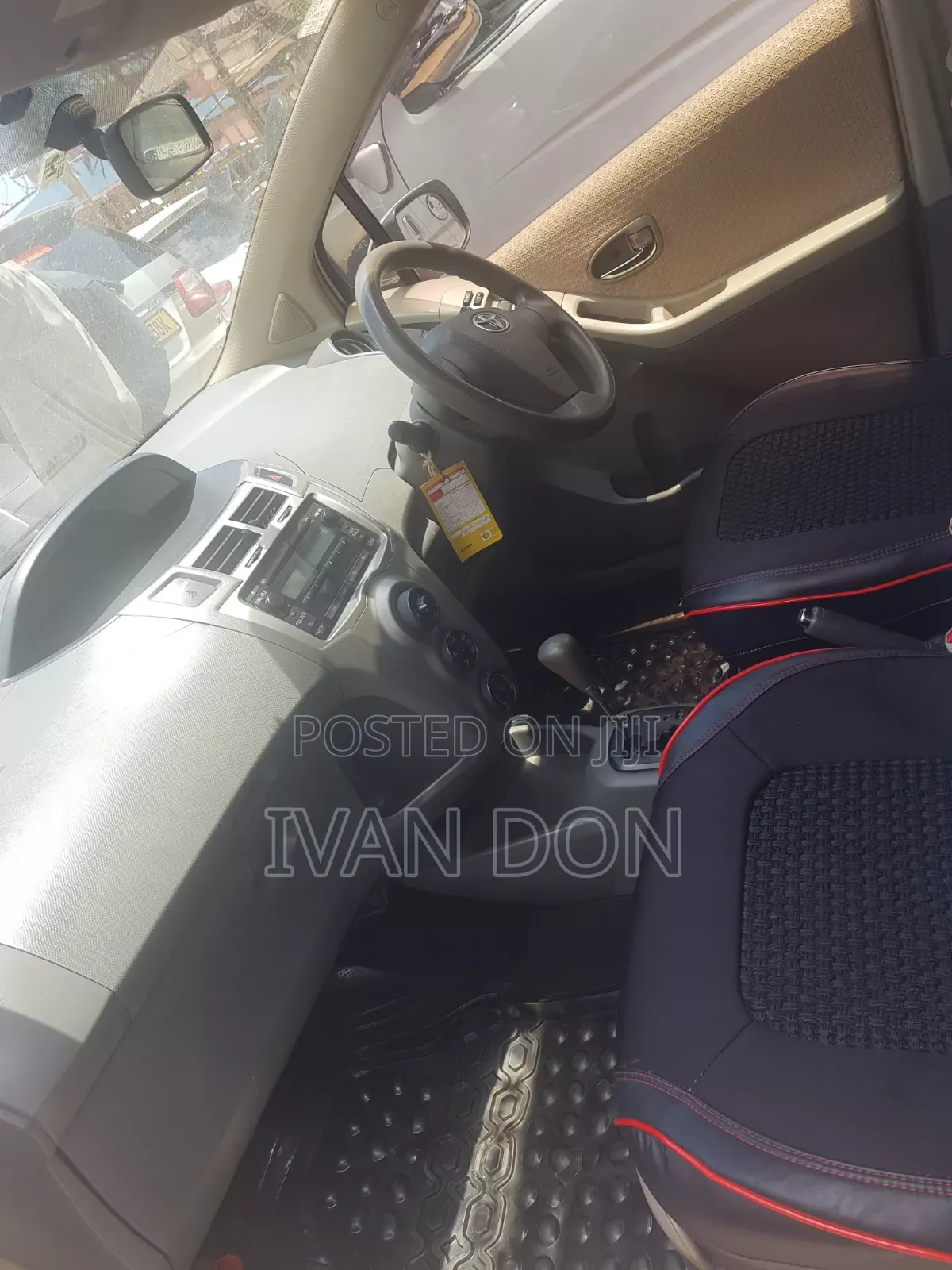 Toyota Vitz 1.0 FWD 3dr 2008 Gray