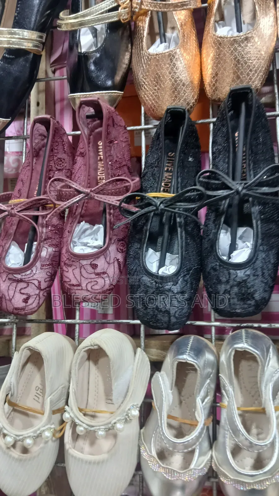 Net and Flat Closed Shoes