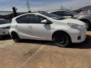 Toyota Aqua 2013