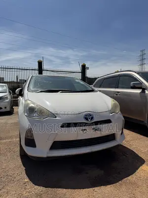 Toyota Aqua 2013
