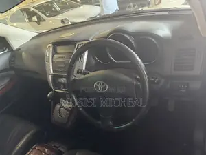 Toyota Harrier 2.4 2012 Silver