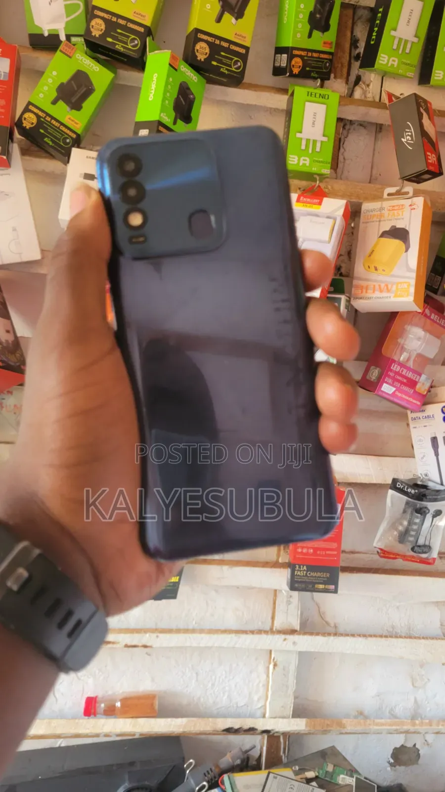 Tecno Spark 8 64 GB Blue