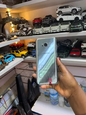 Samsung Galaxy S8+ 128 GB Silver