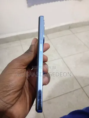 Infinix Hot 40i 128 GB White